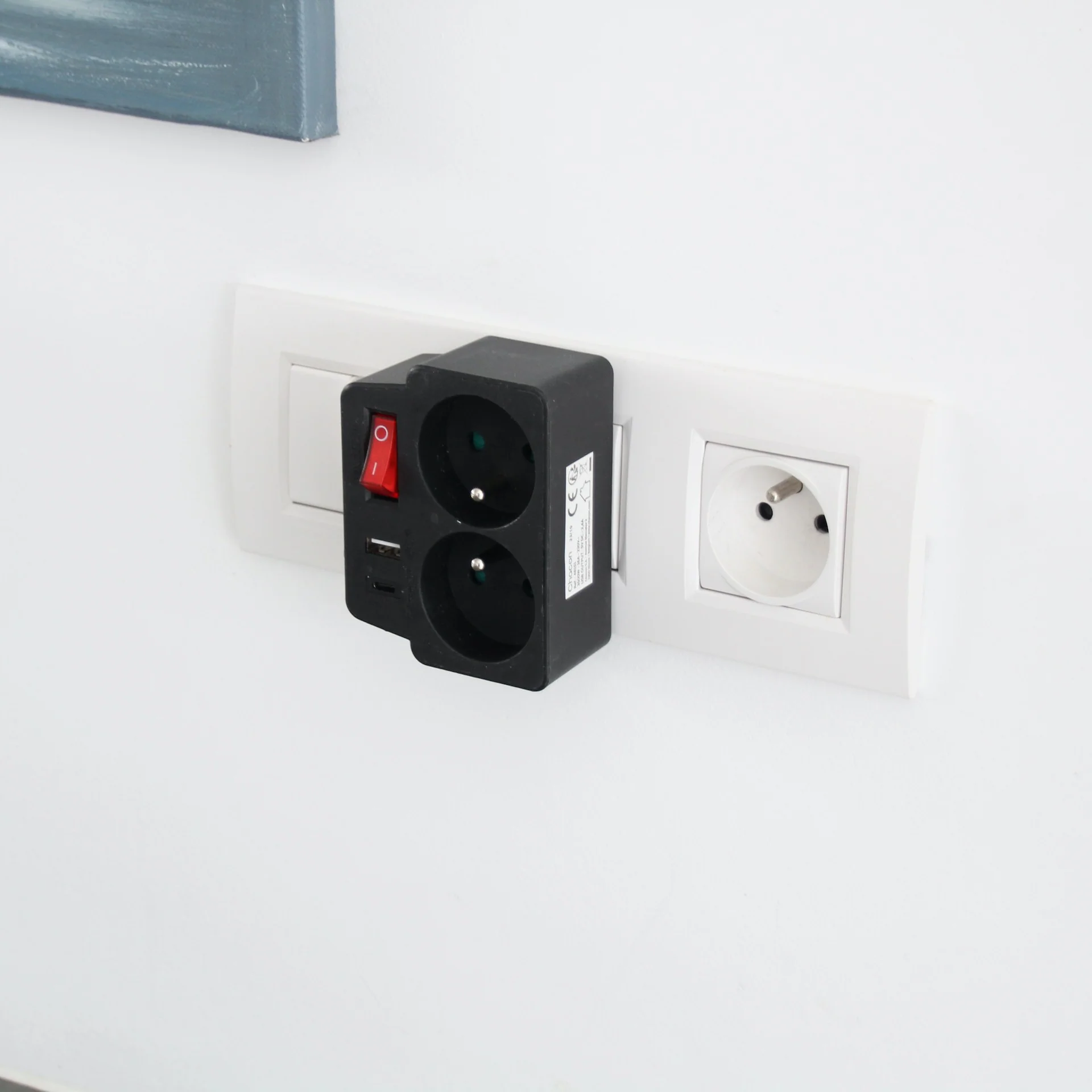 Biplite Domino 2X16A + 1xUSB-A + 1xUSB-C with switch Black - Image 3